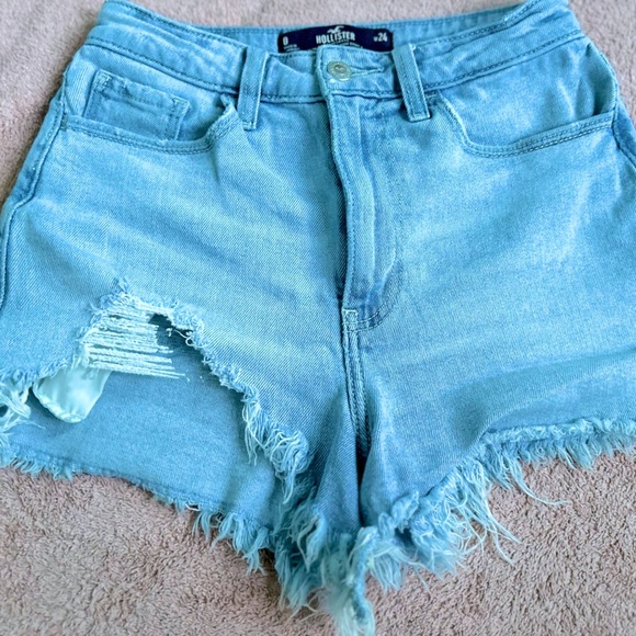 Light wash denim jean shorts - Picture 4 of 7